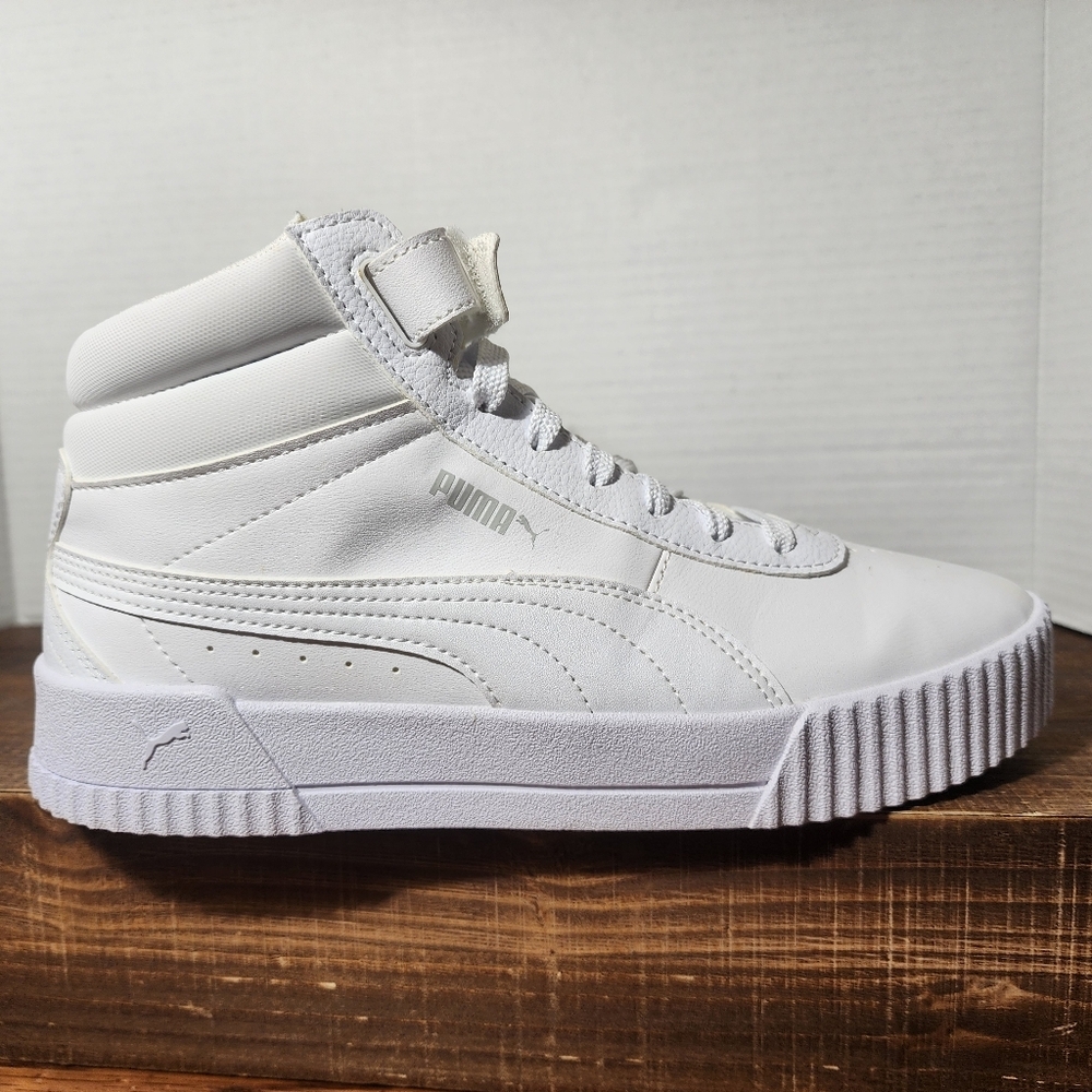 PUMA Carina White Plataform - Sneakers - Size: 8.5